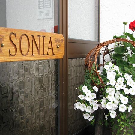 Appartements Pension Sonia Funes  Exterior photo